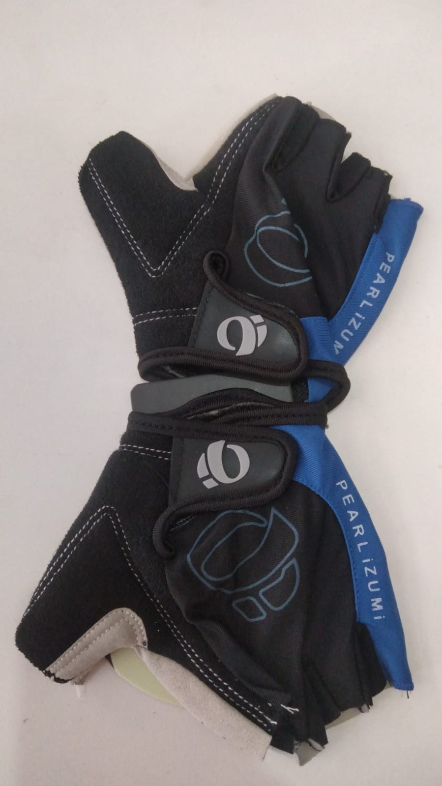 Guantes deportivos dedo corto 556