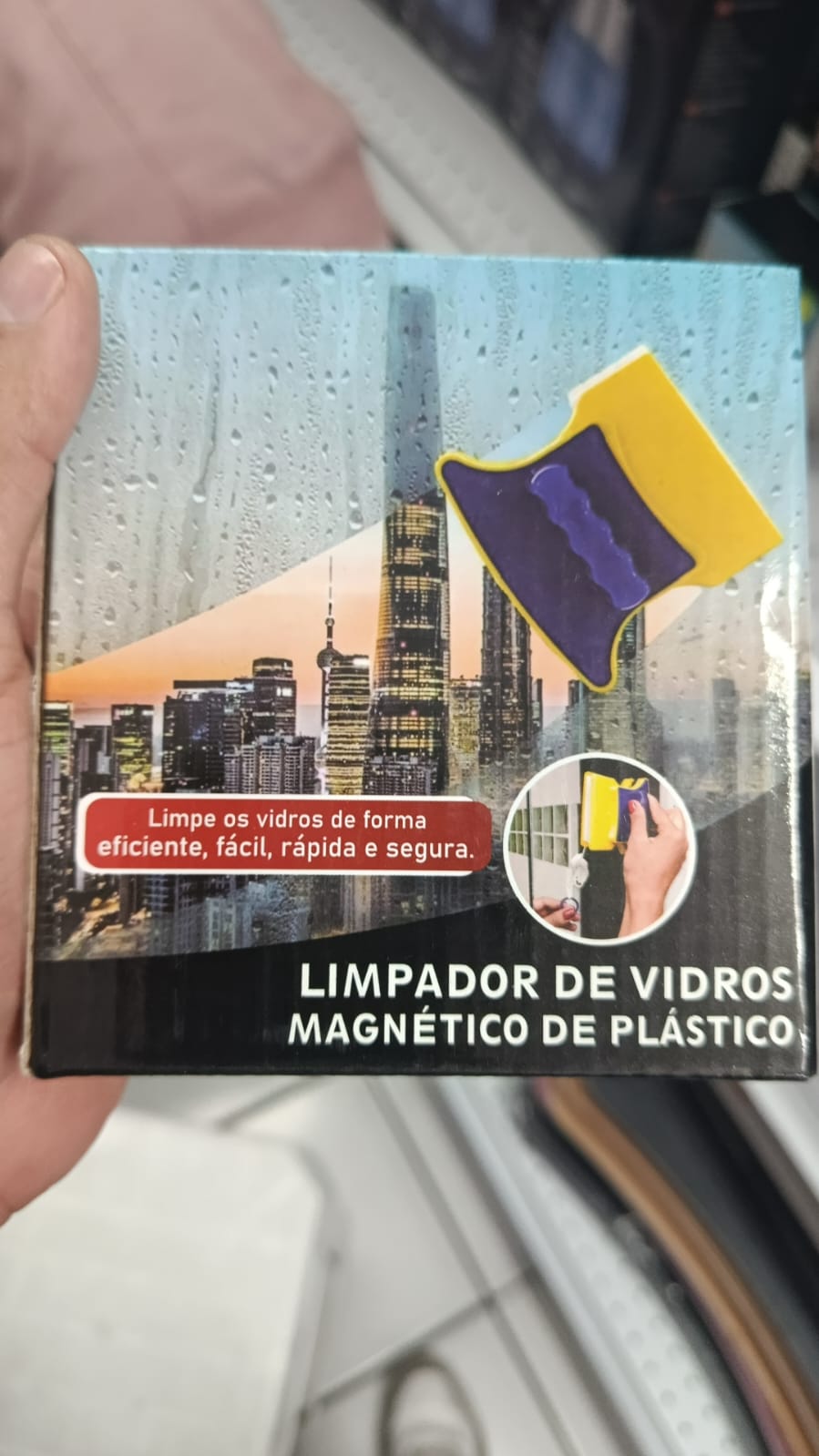 Limpia vidrios magtenico de plástico