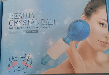 Masajeador facial con bolas de hielo