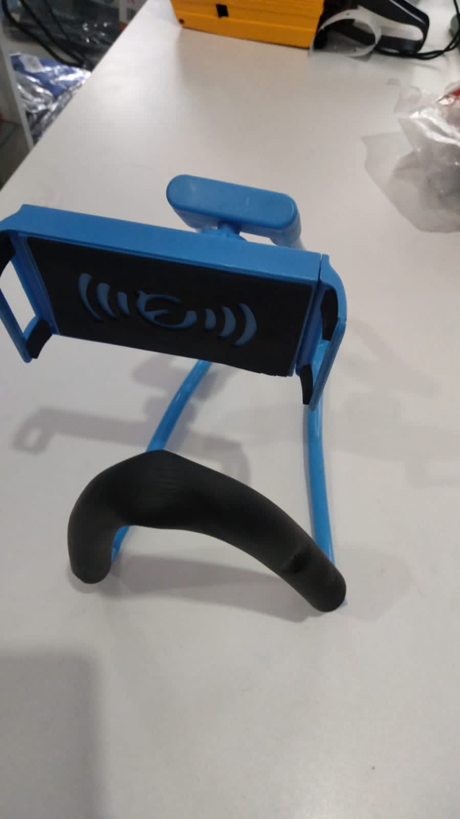 Soporte de celular para cuello