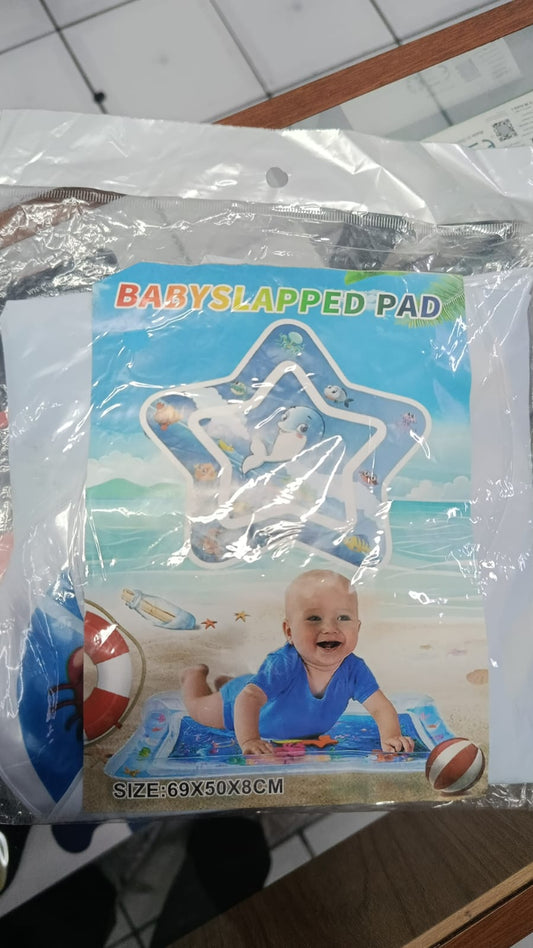 Alfombra de agua de bebe